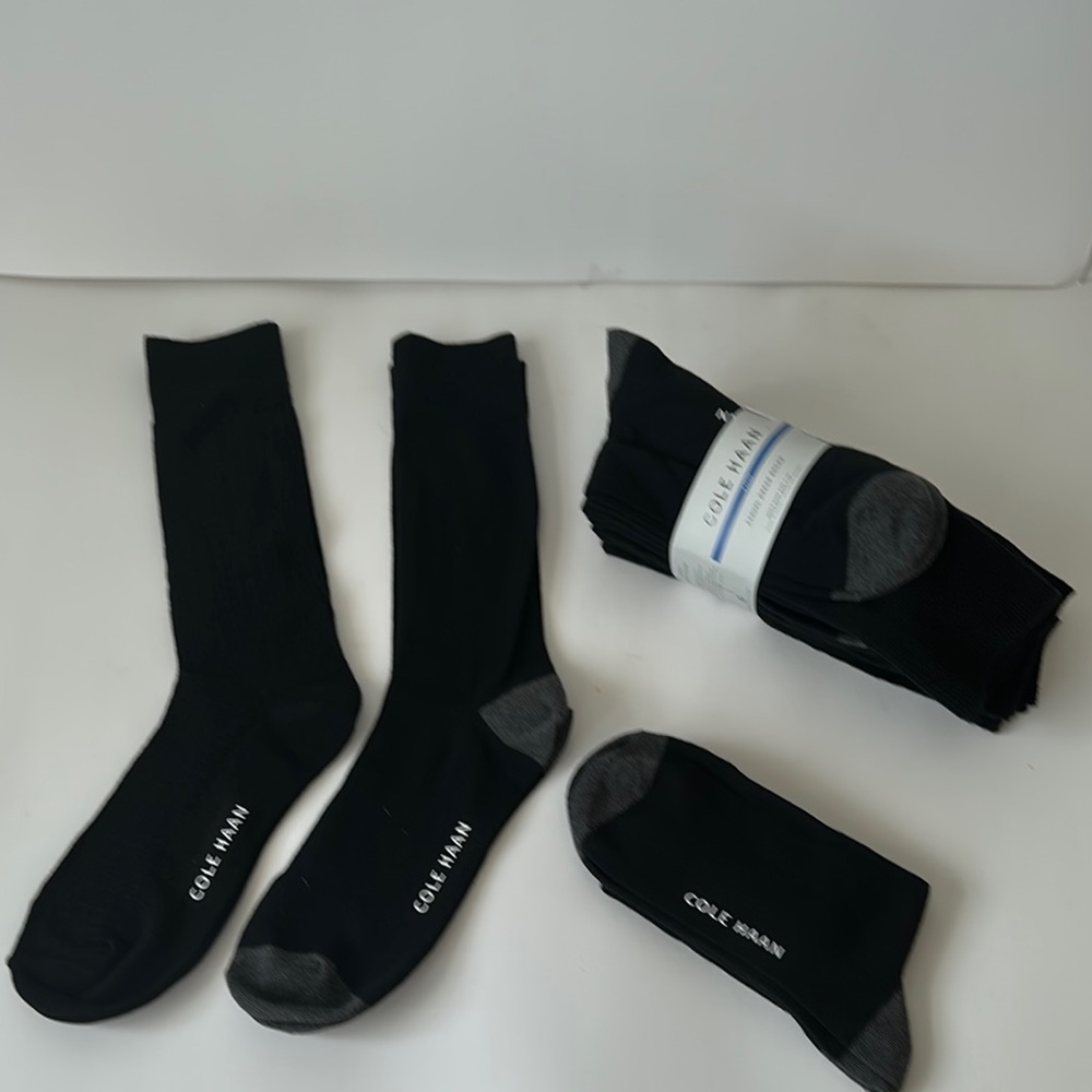 Socks Cole Haan 6 Pairs Men's Black and Gray Dress Socks